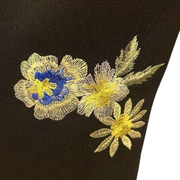 Tahari ASL Black Floral Embroidered Jacket 12 Flared Sleeve Lined Round Neckline - Picture 8 of 14